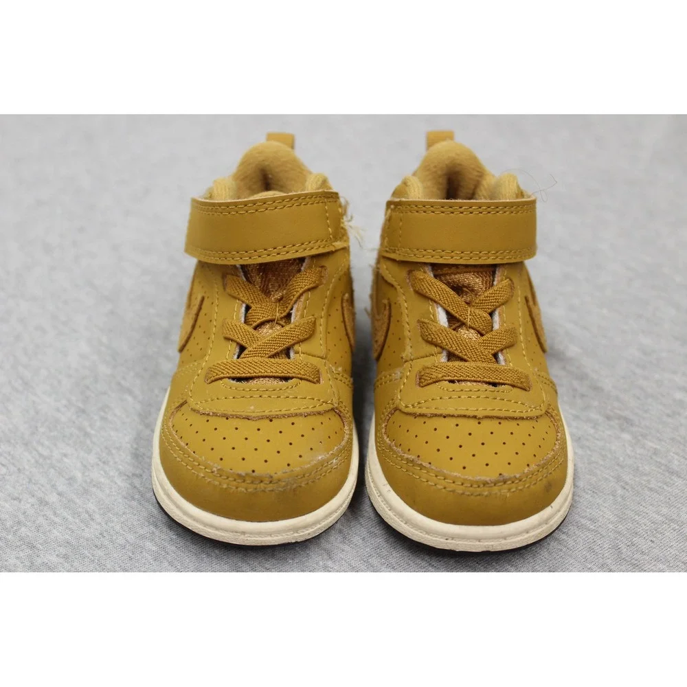 Nike Shoe Unisex 5C Wheat Court‎ Borough Mid 2 Boot Style Sneaker 870027-701